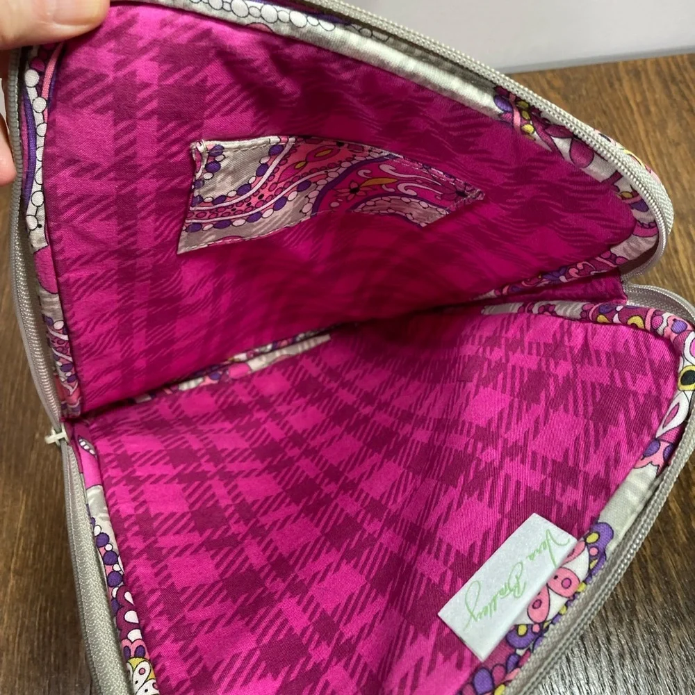 Vera Bradley Floral Tablet Sleeve Paisley Meets Plaid Ret Pattern approx 8x10”
